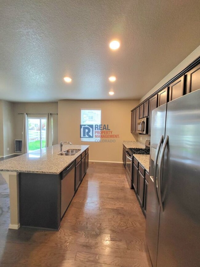 Building Photo - 6075 Sun Mesa Cir