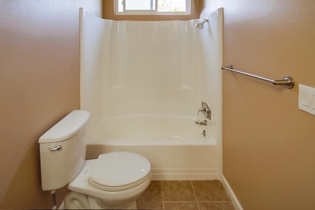 Bathroom Fixtures Escondido woodlawn apartments rentals - escondido, ca | apartments Bathroom Fixtures Escondido woodlawn apartments rentals - escondido, ca | apartments