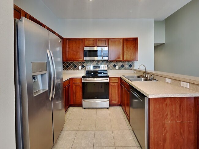 Foto del edificio - 10195 Ridgebloom Ave