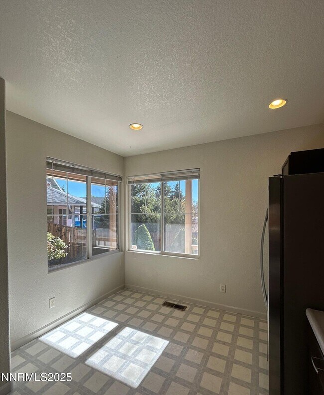 Foto del edificio - 7165 Crosswater Ct