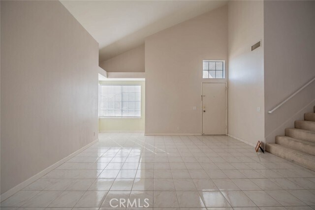 Foto del edificio - 28043 Woodstock Ave