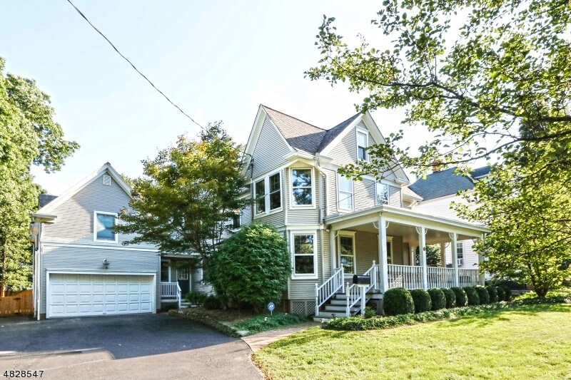 Primary Photo - 11 Dobbs St