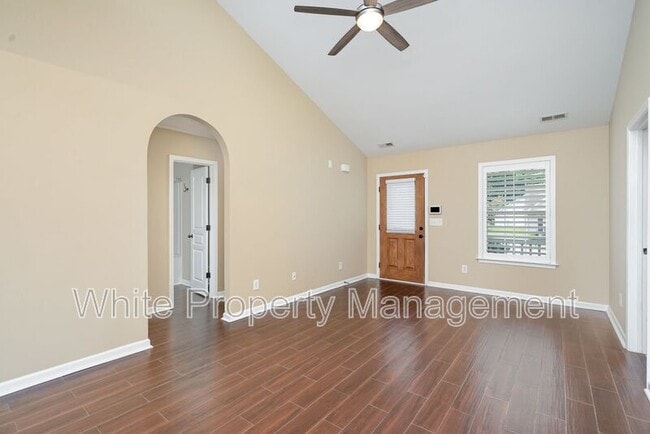 Building Photo - 4244 Cornelia Ln