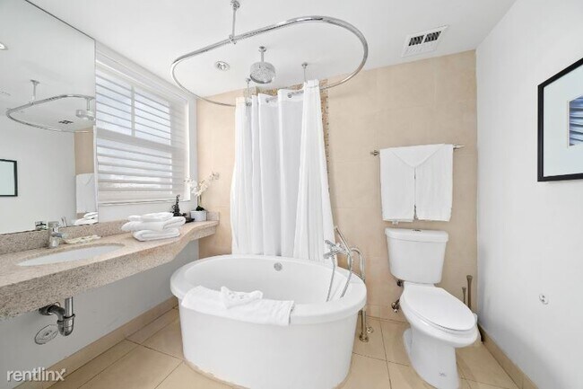 Foto del edificio - 1060 Ocean Dr