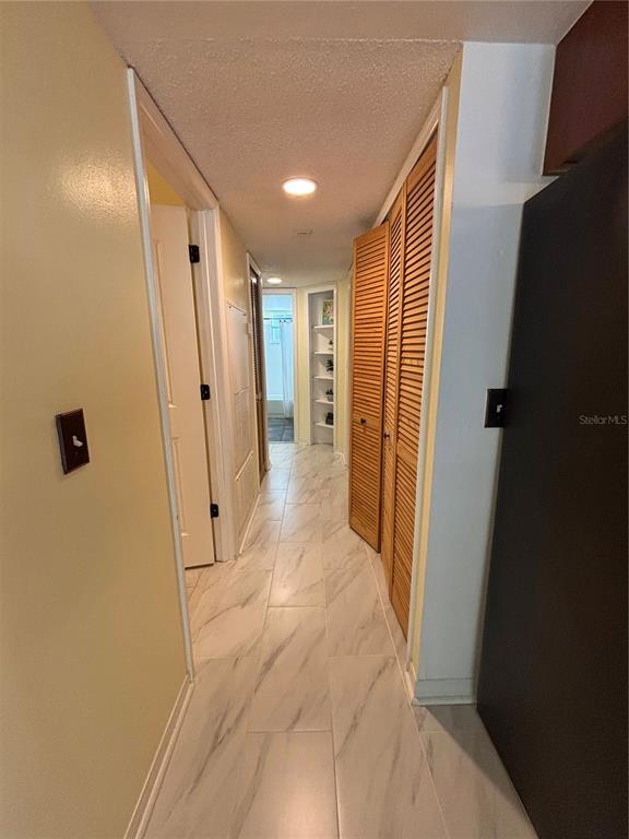 Foto del edificio - 2020 Royal Bay Blvd