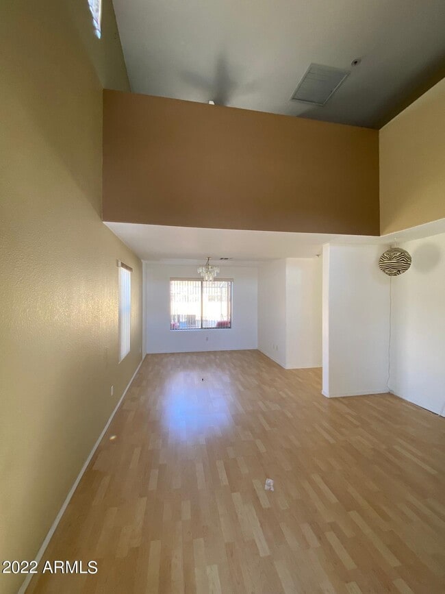 Foto del edificio - 15178 W Melvin St