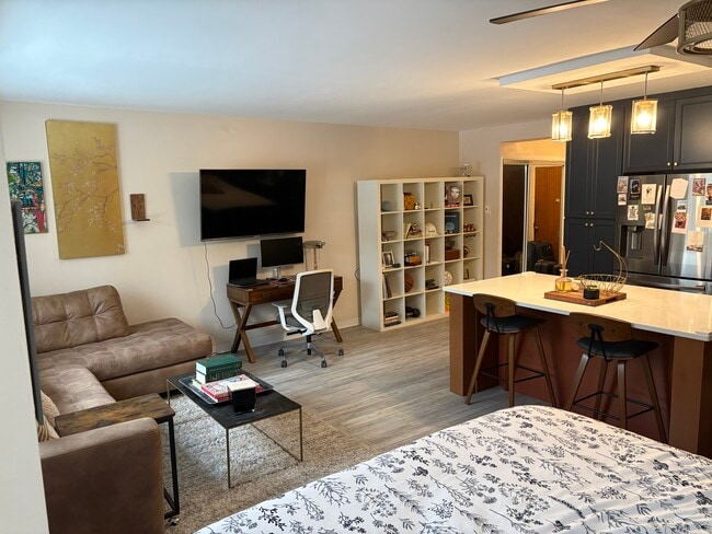 Building Photo - 2475 Virginia Ave NW