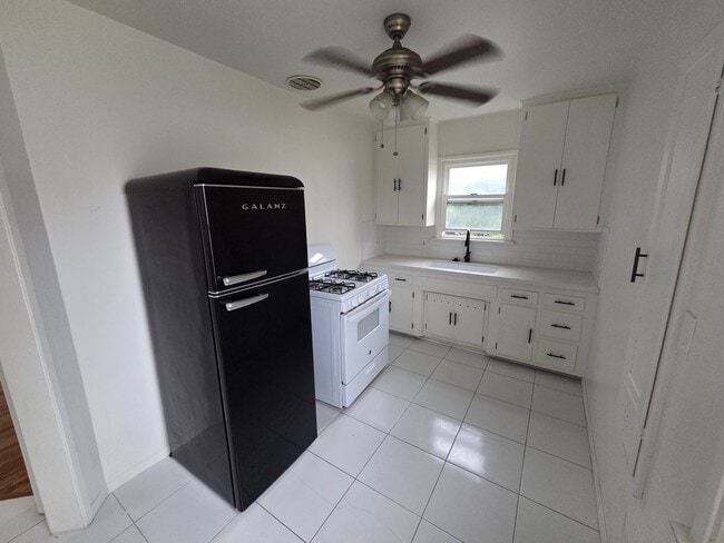 Foto del edificio - 1149 Ximeno Ave