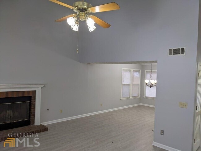 Foto del edificio - 2740 Shelter Cove NW