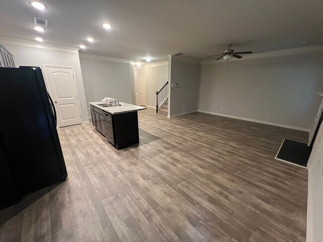 Foto del edificio - 229 Turtle Creek Dr