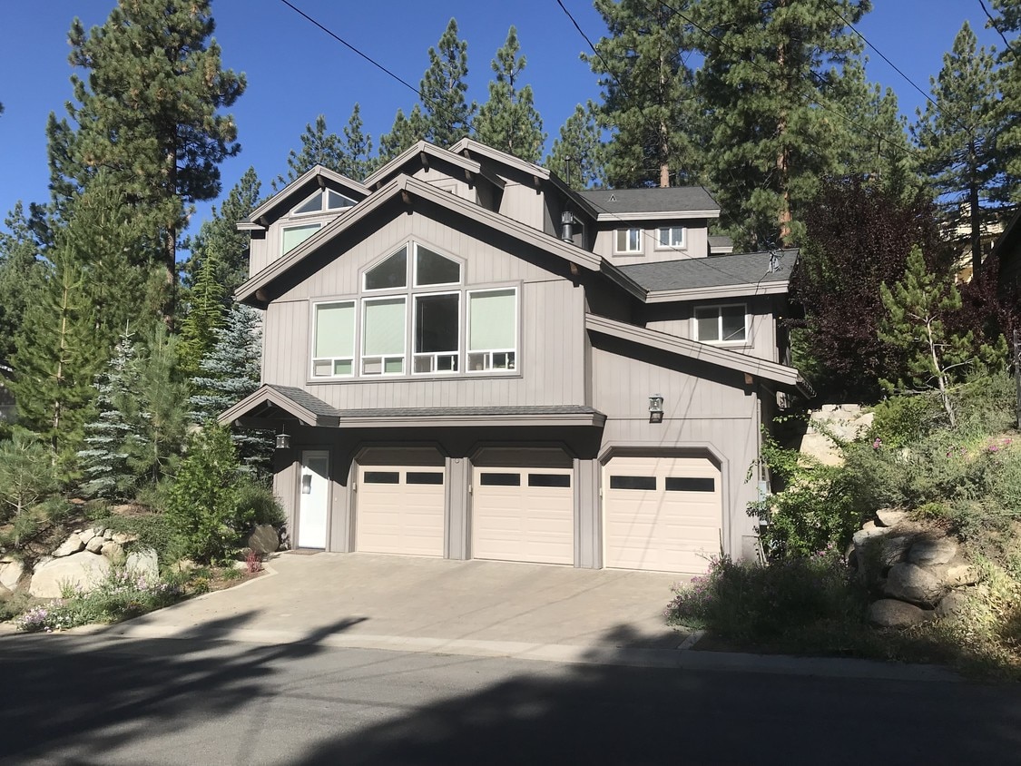240 Mcfaul Way, Zephyr Cove, NV 89448 House Rental in Zephyr Cove, NV