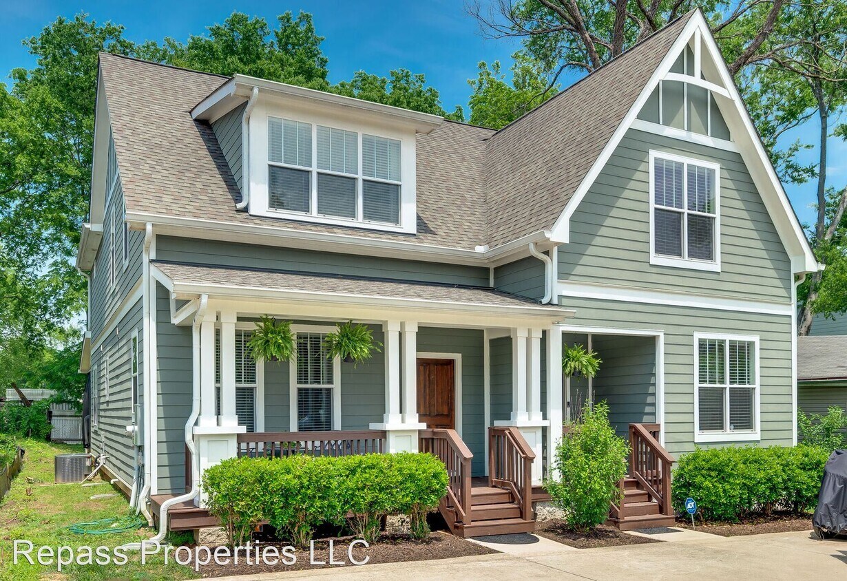 Primary Photo - 3 br, 2.5 bath House - 317 A Duke Street