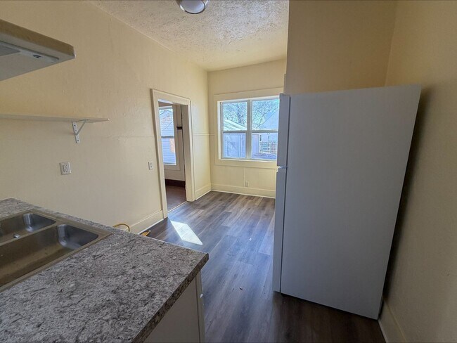 Foto del edificio - 2 bed 1 bath House for rent!