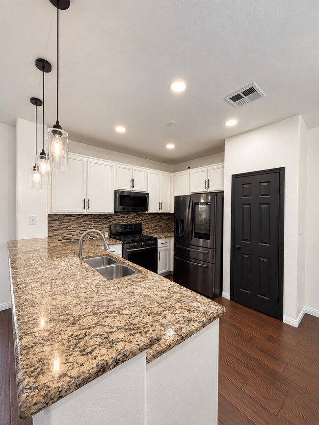 Building Photo - 3601 Rio Grande Ln