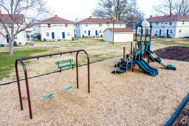 Colonial Manor Apartments - Evansville, IN | Apartments.com