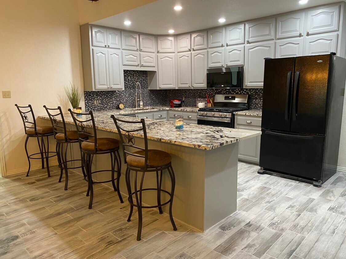Foto principal - 1148 Harmony Cir