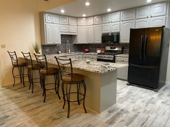 Building Photo - 1148 Harmony Cir