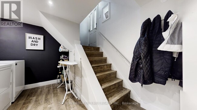 Building Photo - 11 Fulford Pl