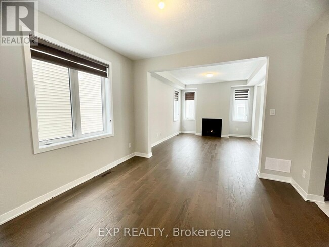 Building Photo - 634 Allied Mews