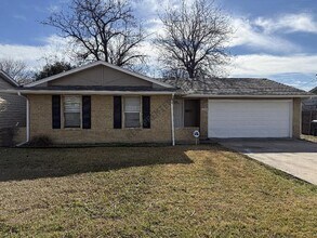 Building Photo - 6328 Bellbrook Dr