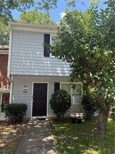 Building Photo - 1008 Kennesborough Rd NW