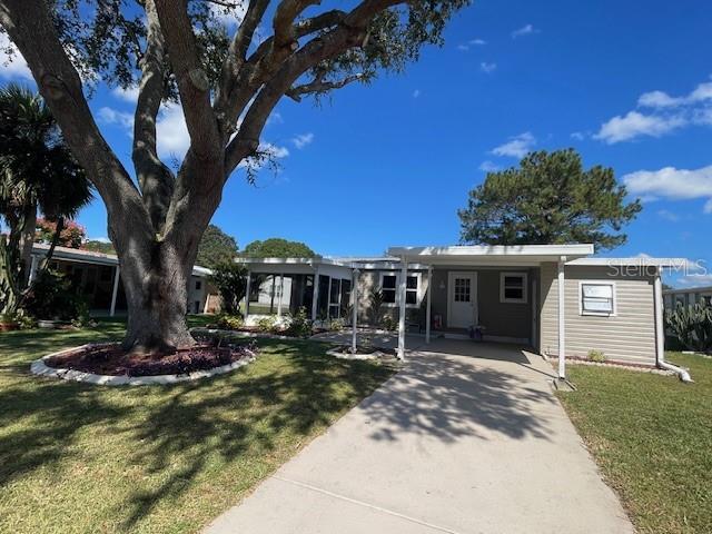 Building Photo - 909 Orchid St