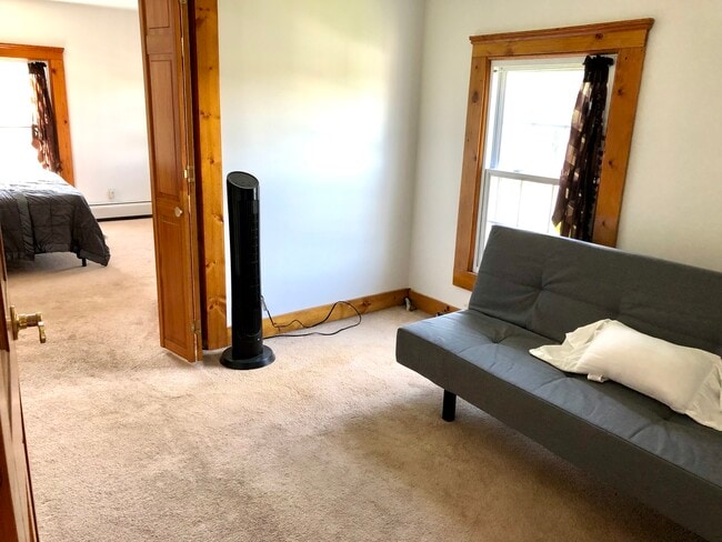 Building Photo - 247 Harbor St