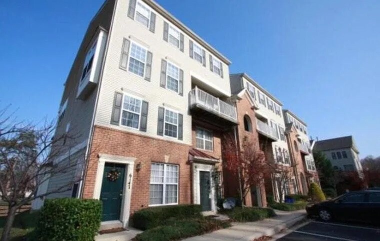 Foto principal - 6147 Stonehenge Pl
