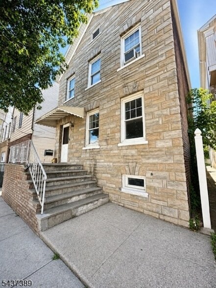 Photo - 120 Grant Avenue Unit