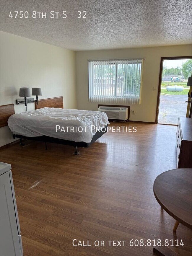 Foto del edificio - 4750 8th St S