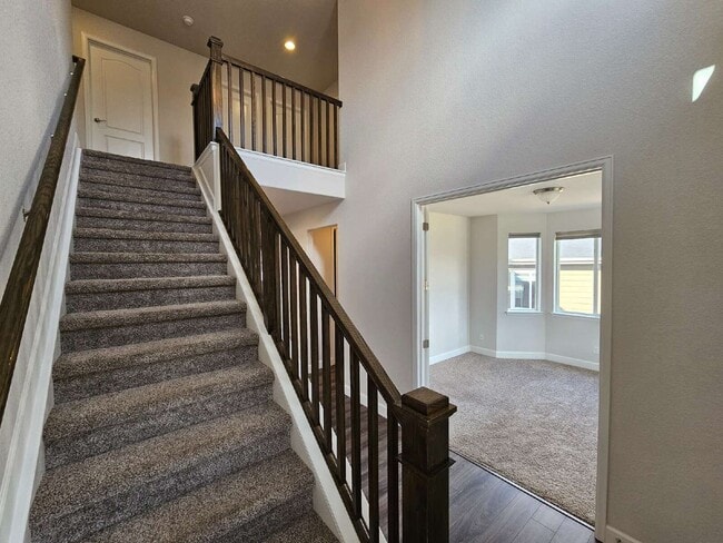 Foto del edificio - 1385 Castle Creek Cir