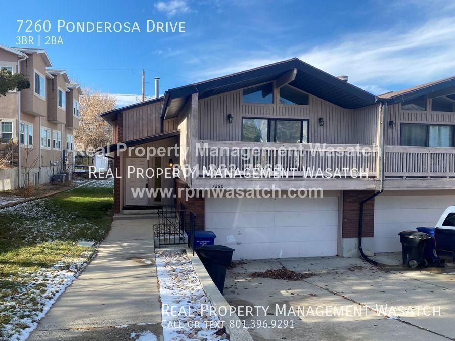 Primary Photo - Spacious 3 bedroom, 1.5 bathroom condo in ...