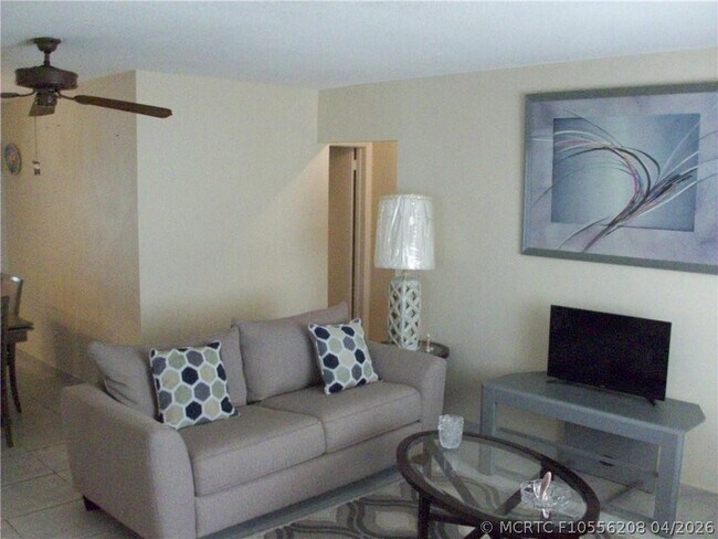 Foto del edificio - 5039 NW 42nd St