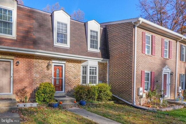 Foto del edificio - 6446 Shannon Station Ct