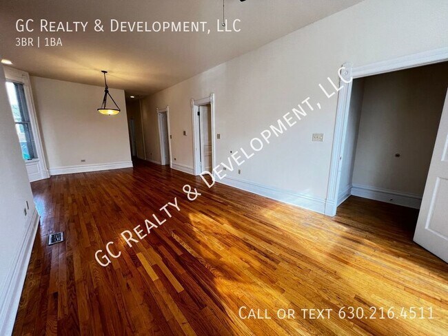Building Photo - ***LAKEVIEW LOCATION / 3 BDRM - 1 BTH / AP...