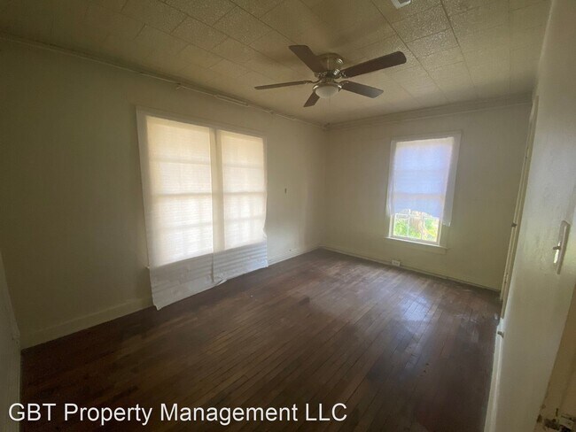 Foto del edificio - 2 br, 1 bath House - 406 E. Cobb St.