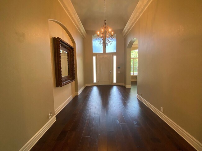 Foto del edificio - Stunning American River Canyon Custom Home