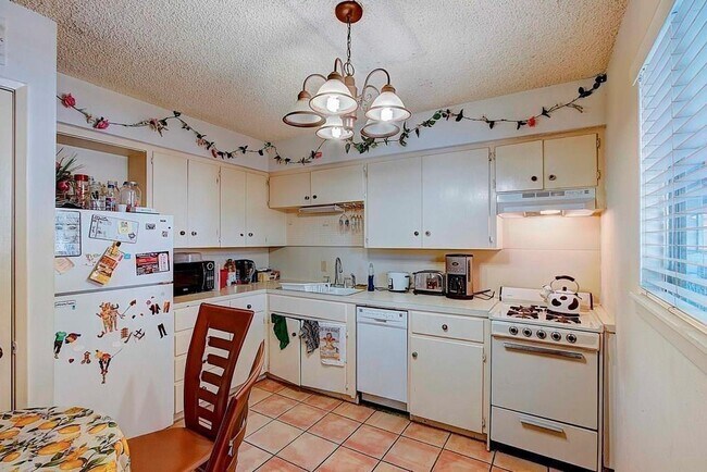 Foto del edificio - 803 W 28th St