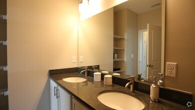 Bathroom - Pointe Hilliard