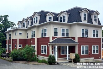 Building Photo - 120 Kenrick St