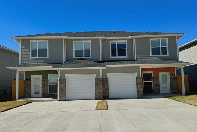 Building Photo - Tour Today at The Villas of Pennbrooke!