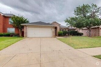 Building Photo - 2624 Timberhill Dr