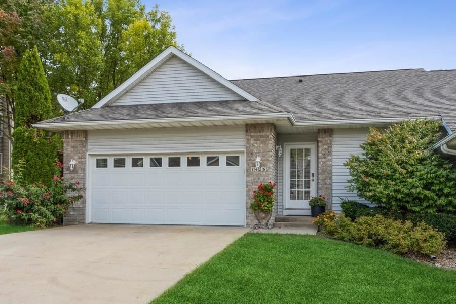 Primary Photo - 1426 Ranier Dr
