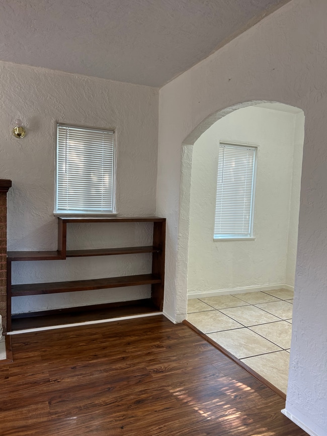 Foto del edificio - 33141 Case St