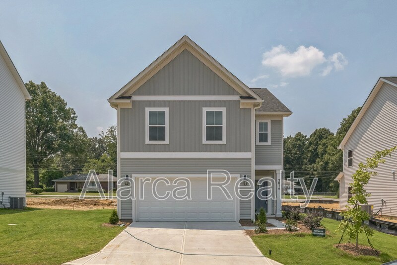 Foto principal - 2016 Tom Sadler Rd