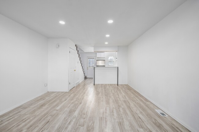 Foto del edificio - 3281 S Estes St