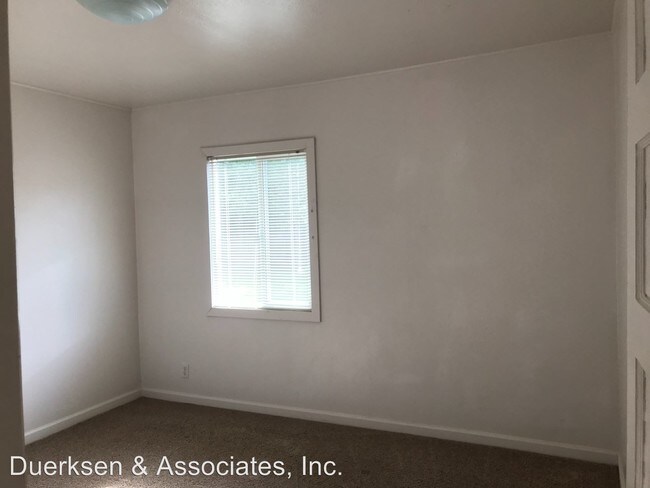 Foto del edificio - 920-938 NW Sequoia Ave