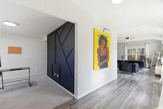 Foto del edificio - 8027 Dauntless Dr