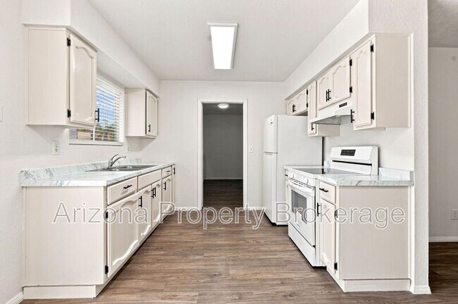 Foto del edificio - 1403 N Markdale