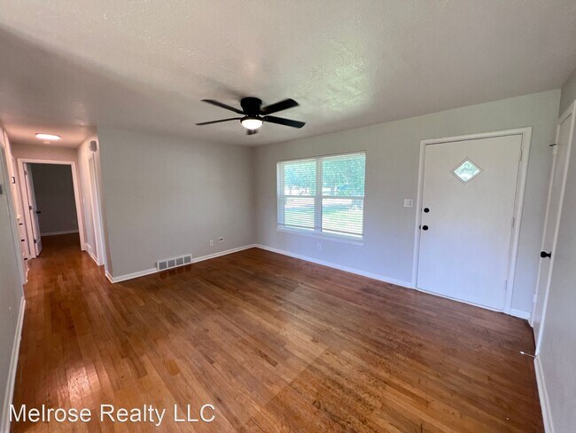 Building Photo - 3 br, 1.5 bath House - 4204 N Ann Arbor Ave
